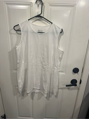 Denim&Co White Sleeveless Crew Neck Tunic Tank